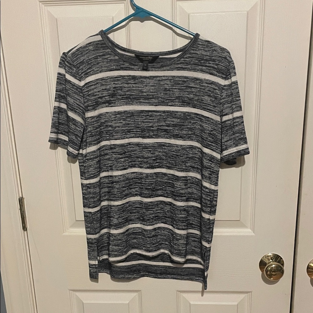 Banana Republic Navy and White Striped Tee luxespun women’s extra small